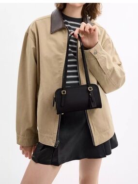Coach Swing Zip Mini Leather Shoulder Bag 20